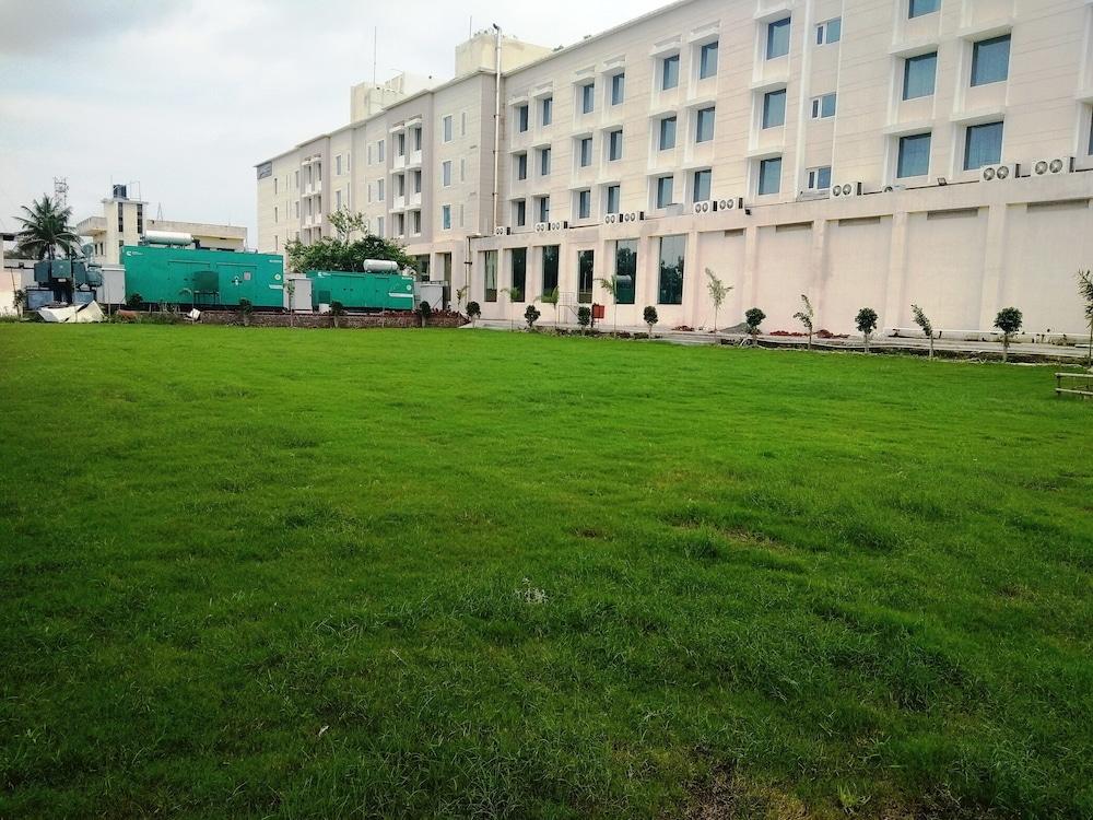 Hotel Oaks Bodhgaya Exterior foto